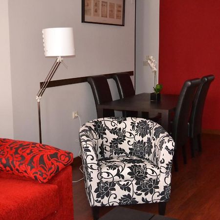 Apartamento Acueducto, Tres Dormitorios Y Parking Gratis Μέριδα Εξωτερικό φωτογραφία